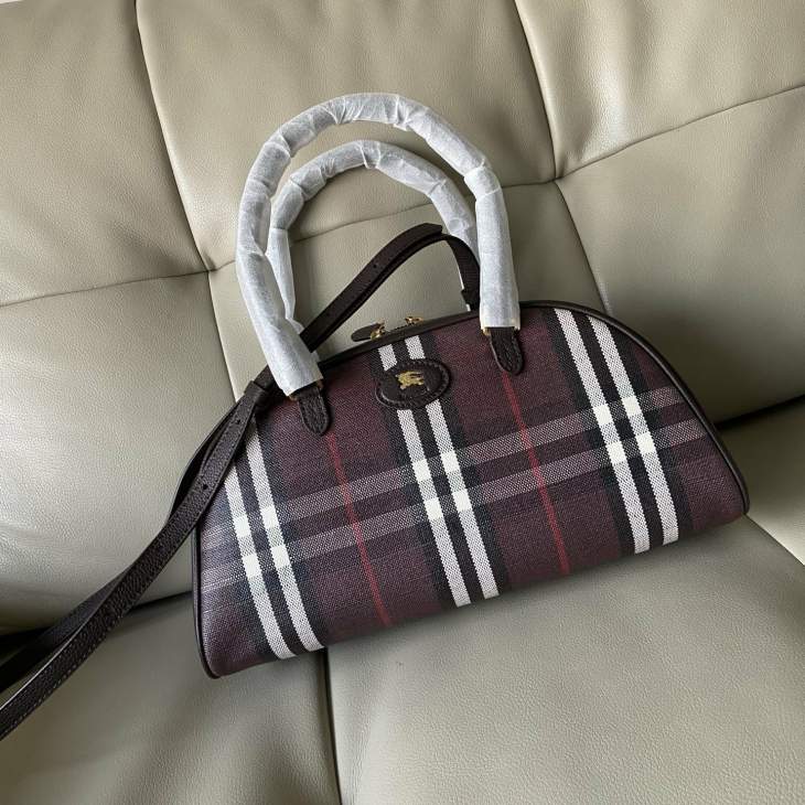 Picture of Burberry Handbags _SKUfw222105787fw